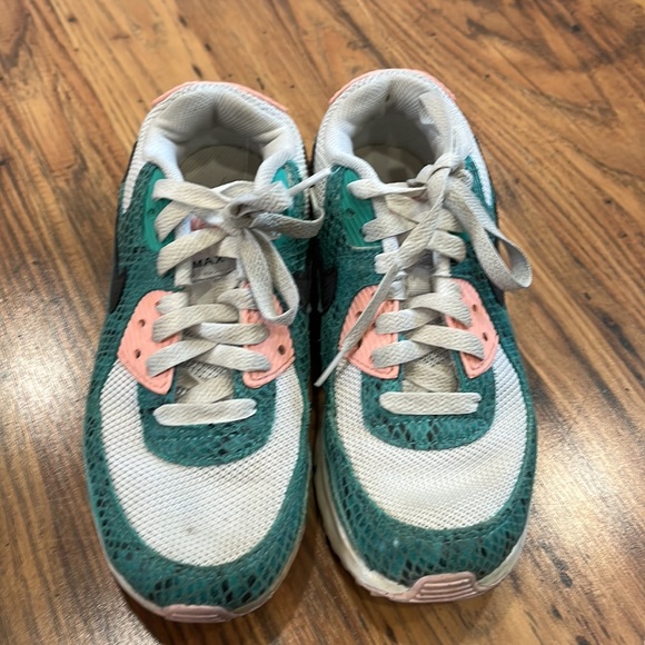 Nike Air Max Sneakers - Picture 2 of 3